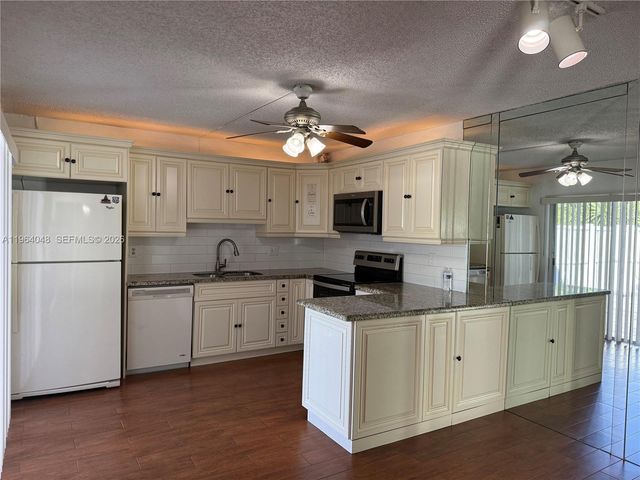 22192 Boca Rancho Dr B, Boca Raton, FL 33428