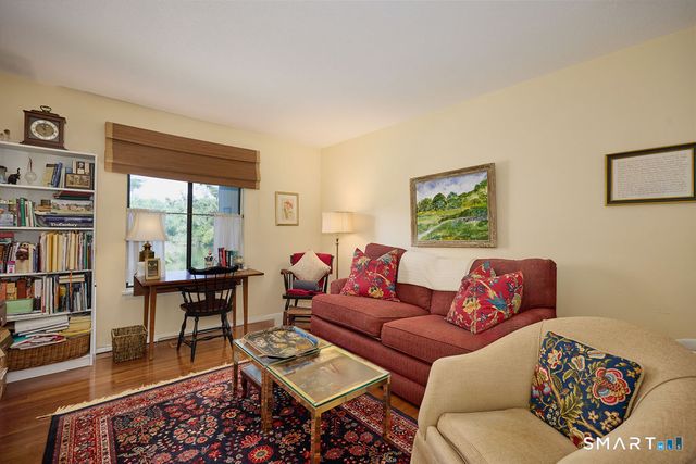 5 Grape Lane 5, Ridgefield, CT 06877