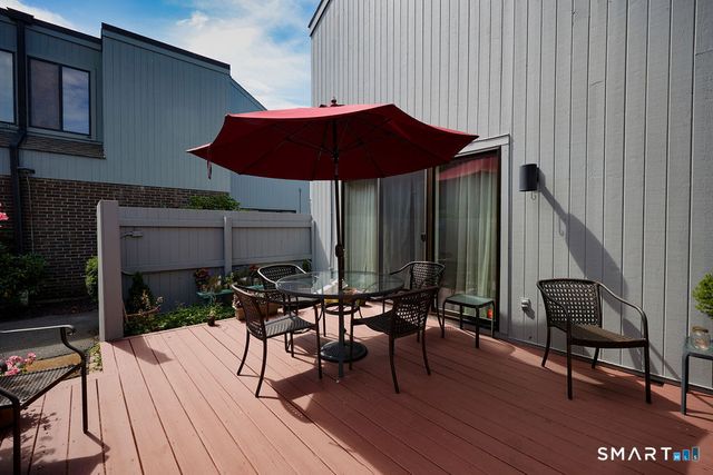 5 Grape Lane 5, Ridgefield, CT 06877