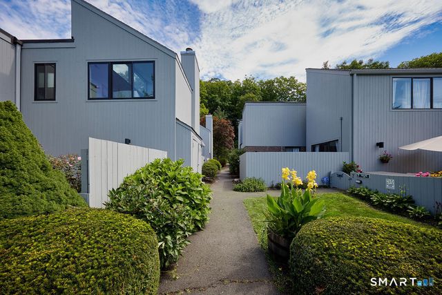 5 Grape Lane 5, Ridgefield, CT 06877