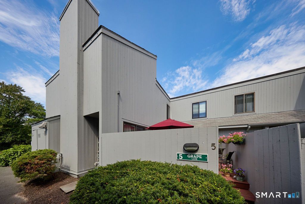 5 Grape Lane 5, Ridgefield, CT 06877
