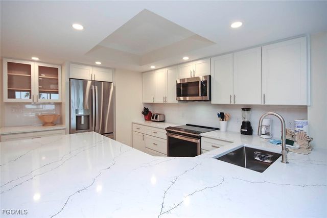 1785 Middle Gulf DR A102, Sanibel, FL 33957