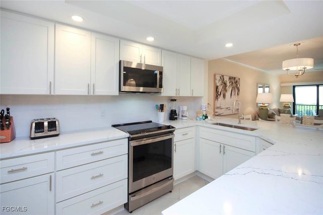 1785 Middle Gulf DR A102, Sanibel, FL 33957