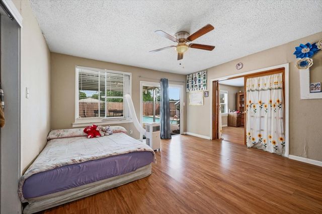 1412 Valley View Street, Mesquite, TX 75149