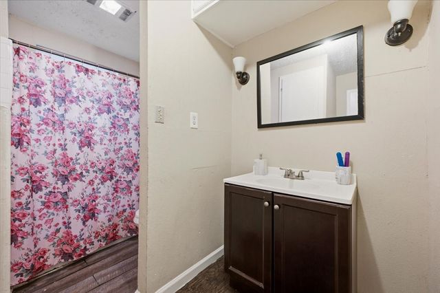 1412 Valley View Street, Mesquite, TX 75149