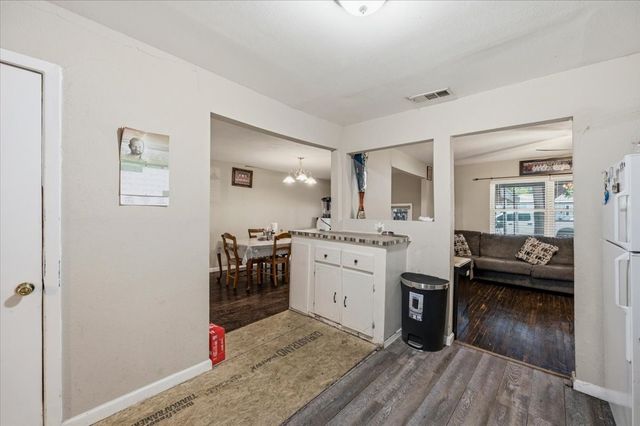 1412 Valley View Street, Mesquite, TX 75149