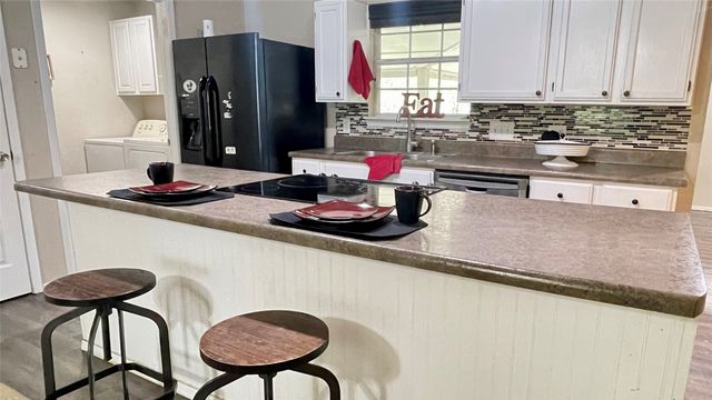 312 N Richardson Street, Grand Saline, TX 75140