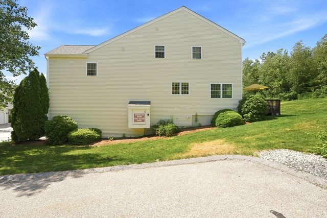 23 Azalea Ln 23, Grafton, MA 01519