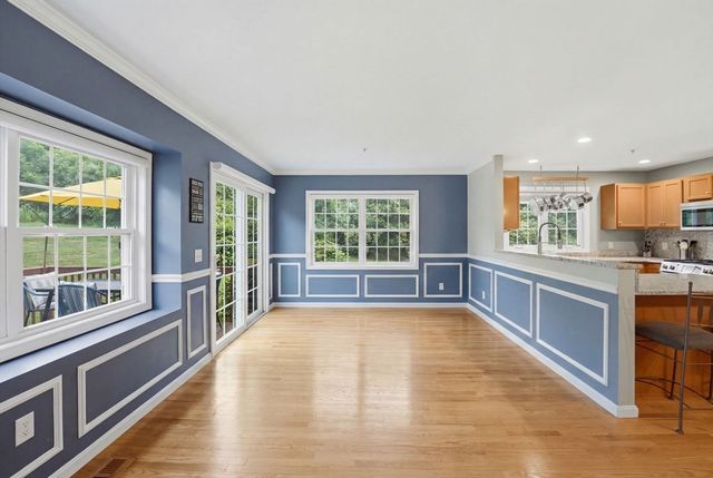 23 Azalea Ln 23, Grafton, MA 01519