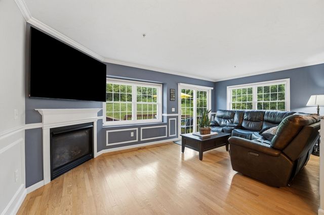 23 Azalea Ln 23, Grafton, MA 01519