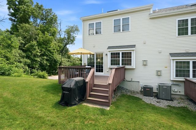 23 Azalea Ln 23, Grafton, MA 01519