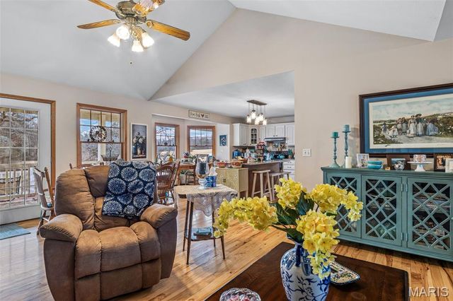 5050 Madison Road, Farmington, MO 63640