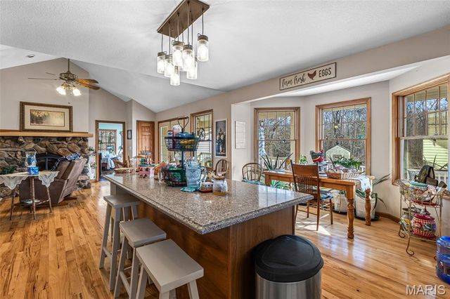 5050 Madison Road, Farmington, MO 63640