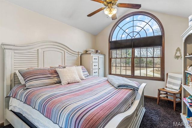 5050 Madison Road, Farmington, MO 63640