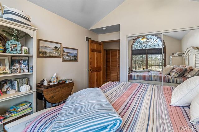 5050 Madison Road, Farmington, MO 63640