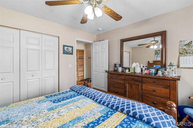 5050 Madison Road, Farmington, MO 63640