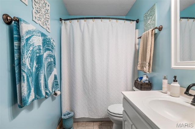 5050 Madison Road, Farmington, MO 63640