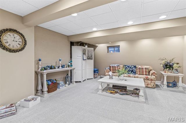 5050 Madison Road, Farmington, MO 63640