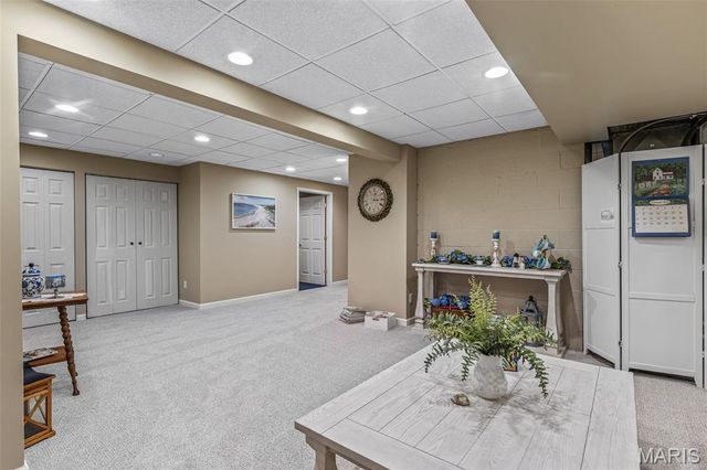 5050 Madison Road, Farmington, MO 63640