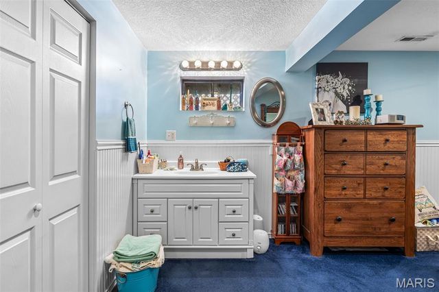 5050 Madison Road, Farmington, MO 63640