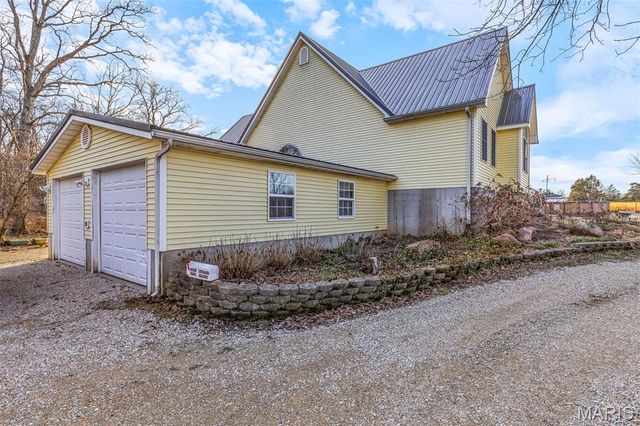 5050 Madison Road, Farmington, MO 63640