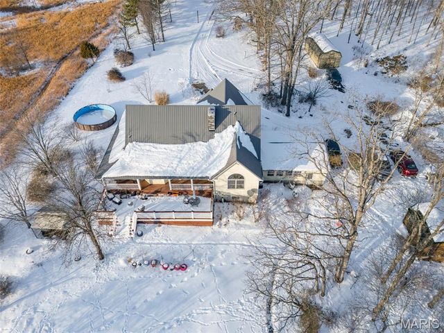 5050 Madison Road, Farmington, MO 63640