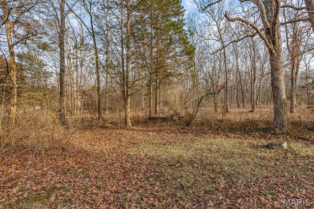 5050 Madison Road, Farmington, MO 63640