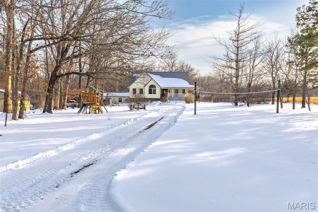 5050 Madison Road, Farmington, MO 63640