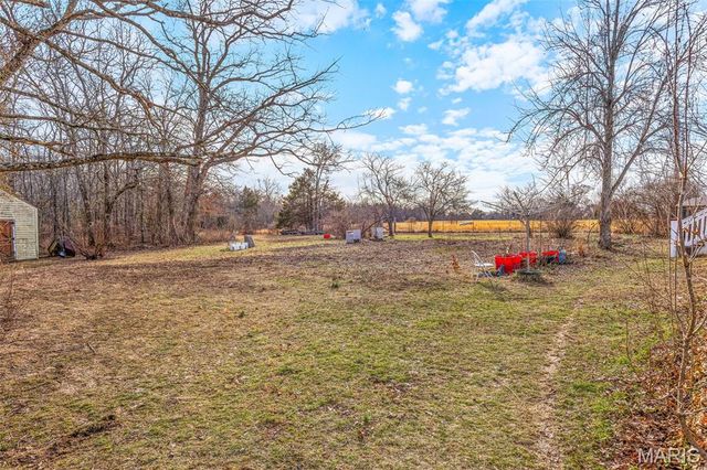 5050 Madison Road, Farmington, MO 63640