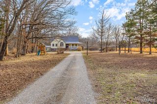 5050 Madison Road, Farmington, MO 63640
