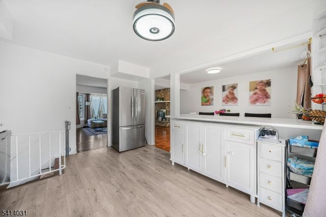 16 Woodland Trl, Sparta Twp., NJ 07871