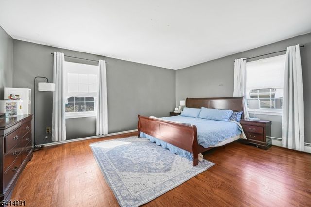 16 Woodland Trl, Sparta Twp., NJ 07871