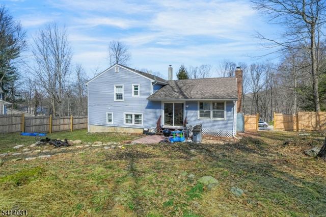 16 Woodland Trl, Sparta Twp., NJ 07871