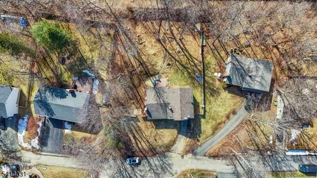 16 Woodland Trl, Sparta Twp., NJ 07871