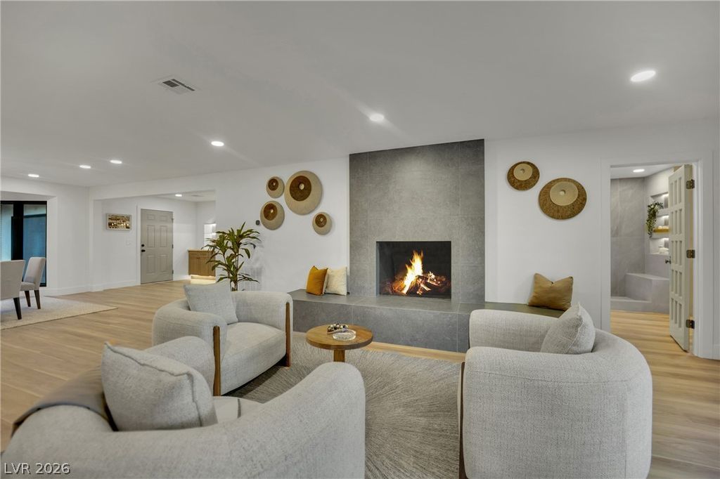 1244 Park Circle, Las Vegas, NV 89102 — photo 3