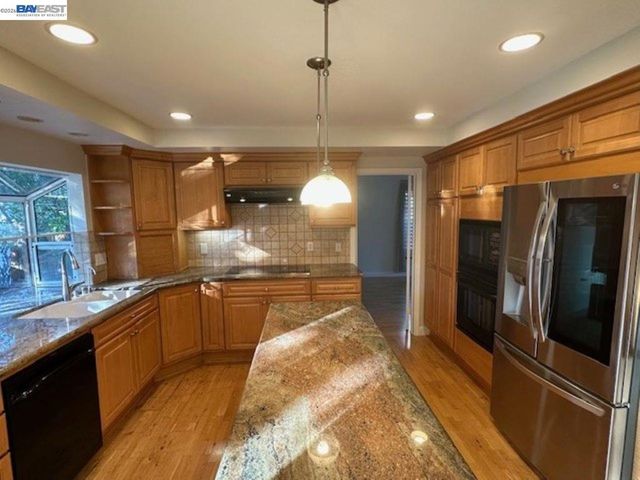 3219 Touriga Dr, Pleasanton, CA 94566