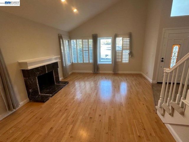 3219 Touriga Dr, Pleasanton, CA 94566