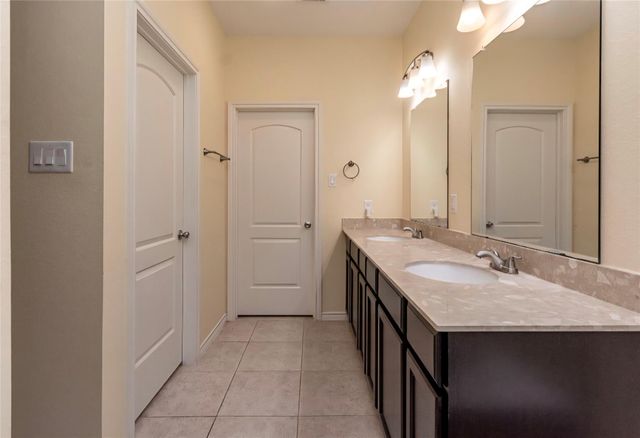 12608 Ashford Shadow Drive, Houston, TX 77072