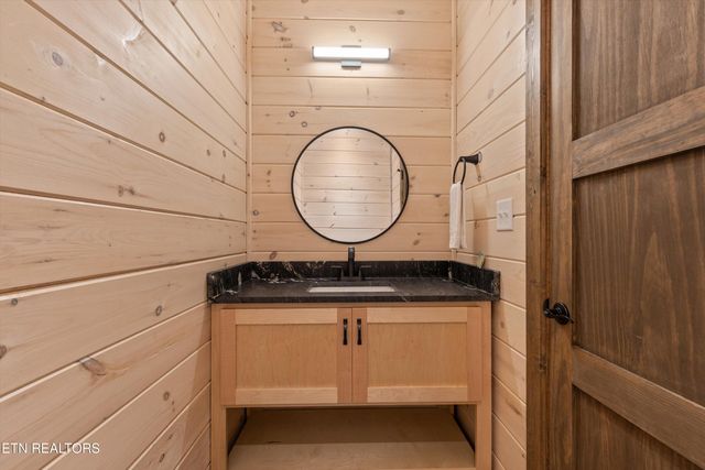 906 Saddle Creek Way, Sevierville, TN 37862