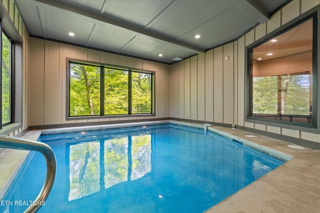 906 Saddle Creek Way, Sevierville, TN 37862