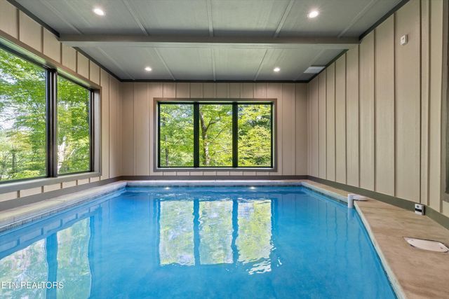 906 Saddle Creek Way, Sevierville, TN 37862