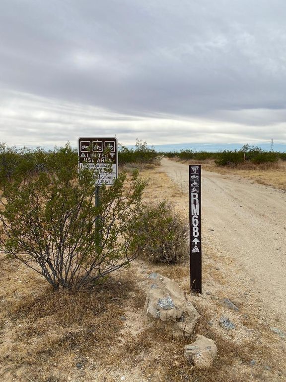 Image 19 of property listing at 19 Hwy 395, Other, CA 99999
