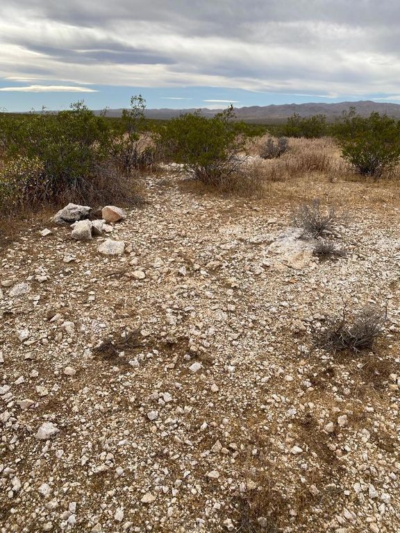 Image 20 of property listing at 19 Hwy 395, Other, CA 99999