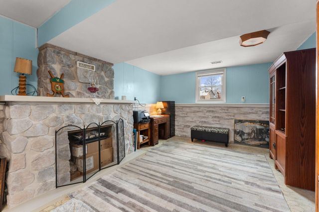 1250 N Rensselaer Court, Griffith, IN 46319