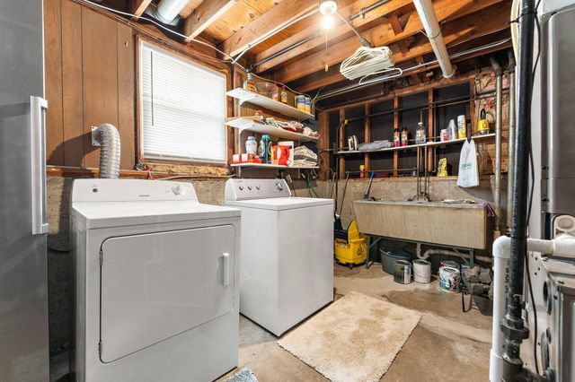 1250 N Rensselaer Court, Griffith, IN 46319