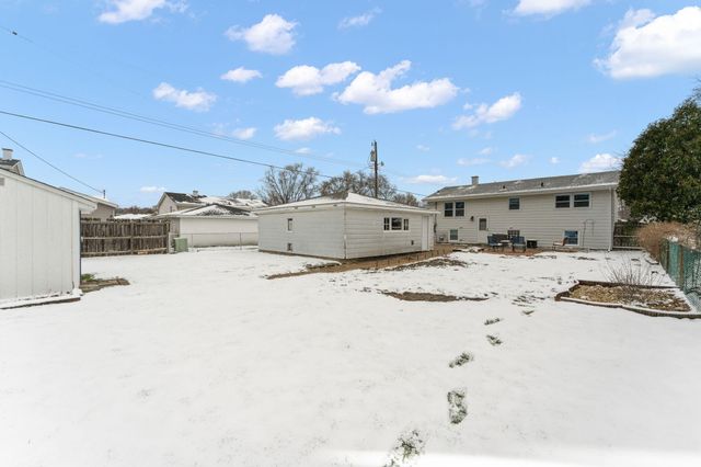 1250 N Rensselaer Court, Griffith, IN 46319