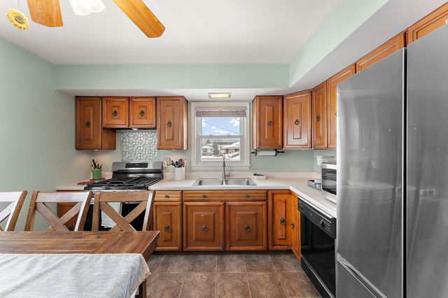 1250 N Rensselaer Court, Griffith, IN 46319