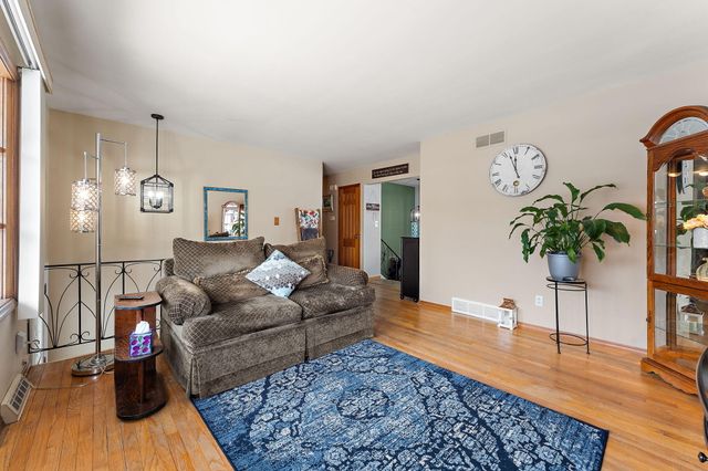 1250 N Rensselaer Court, Griffith, IN 46319