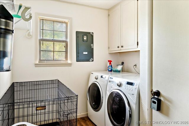 1614 Sherwood Road, Eufaula, OK 74432