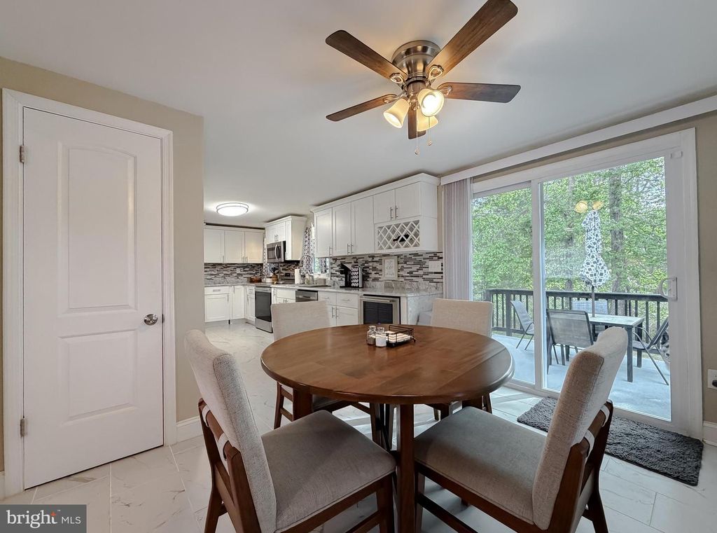 Image 29 of property listing at 25033 THREE NOTCH RD, Hollywood, MD 20636